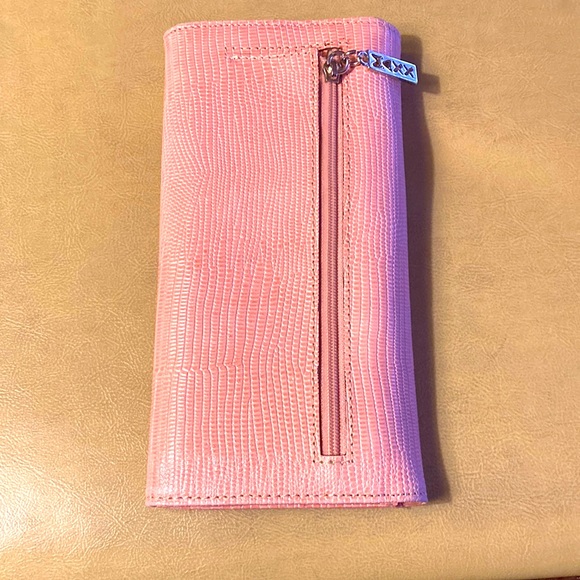 COPY - Maxi Logo Pink wallet snap closure 8X4 several compartment zip outside/… - Picture 1 of 10